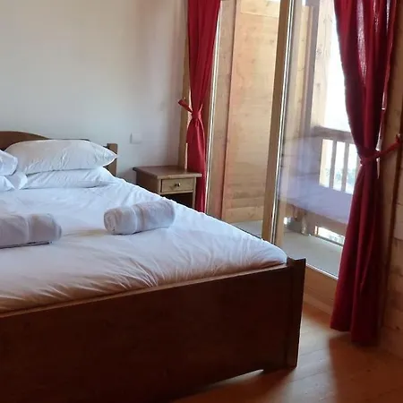 La Croix - 3 Bedroom In Foy Village Apartment Sainte-Foy-Tarentaise