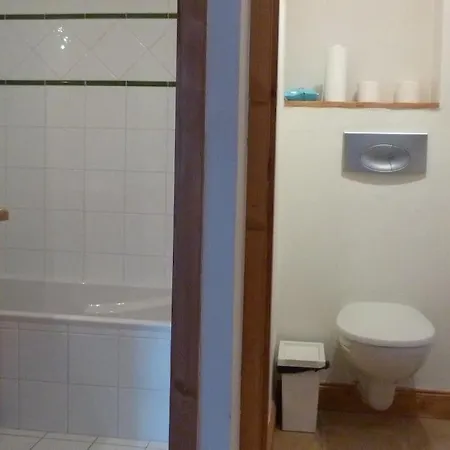 La Croix - 3 Bedroom In Foy Village Apartment *